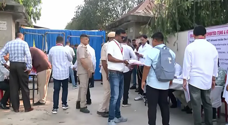 পশ্চিমবঙ্গ ও আসামে এগিয়ে রয়েছে বিজেপি